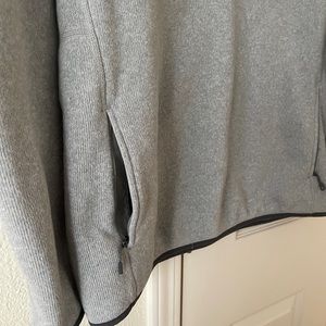 Patagonia sweater size L